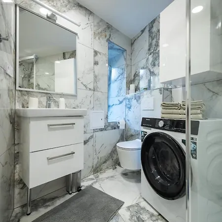 1-new 1min From Center Apartmán Kosice