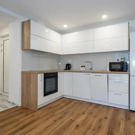 1-new 1min From Center Apartmán Kosice