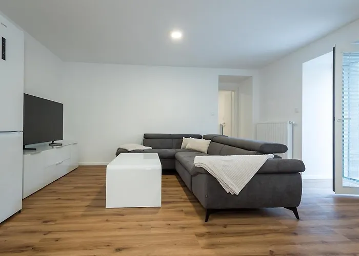 1-new 1min From Center Apartment *