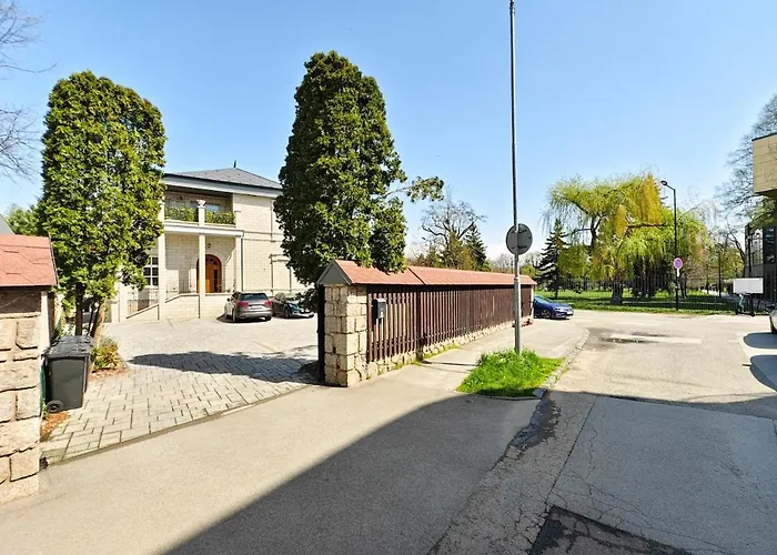 1-new 1min From Center Apartment *